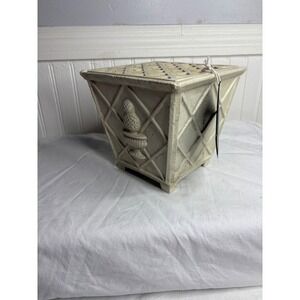 Hen Feathers Textured Square Planter Pot Decorative Lattice Accent